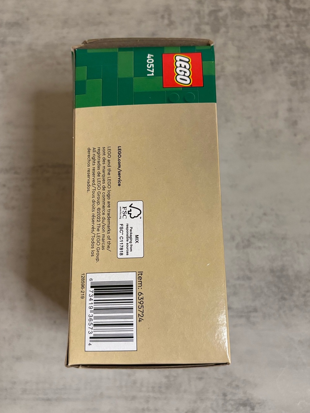Lego Wintertime Polar Bears Set (#40571) - Picture 6 of 7